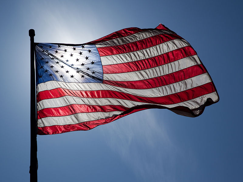 800px-US_Flag_Backlit.jpg